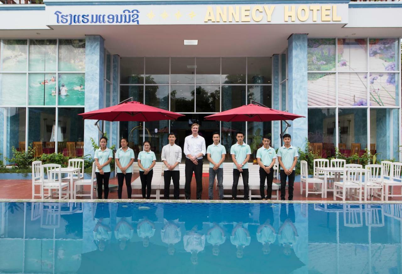 Annecy Hotel Ванг-В'єнг Екстер'єр фото