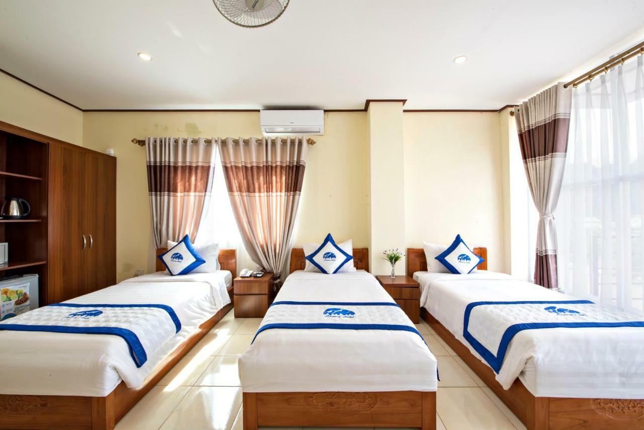 Annecy Hotel Ванг-В'єнг Екстер'єр фото